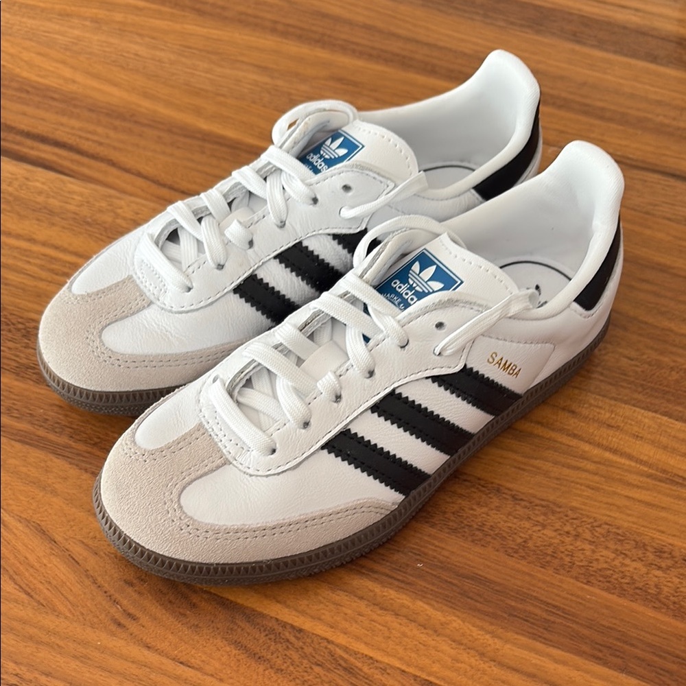 Adidas Samba White and Black Kid’s Shoes Size 12.5 LIKE NEW